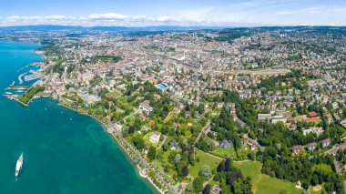 Lozan, İsviçre. Şehrin merkezi kısmının panoraması. Hava görünümü