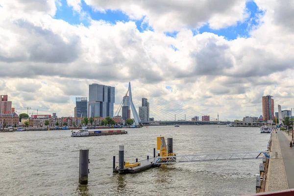 Rotterdam Paesi Bassi Luglio 2019 Grattacieli Rotterdam Rotterdam Ponte Erasmus — Foto Stock