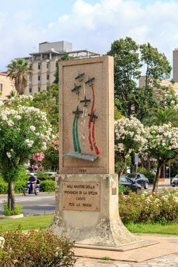 La Spezia, İtalya - 9 Temmuz 2019: Anavatan için Düşen Havacılar Anıtı (Monumento agli Aviatori Caduti per la Patria)