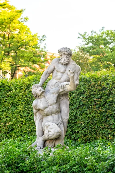 Amsterdam Netherlands June 2019 Antique Marble Statues Rijksmuseum Park Free — Stockfoto