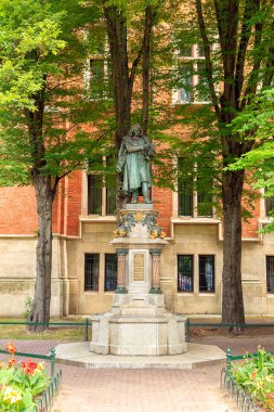 Krakow, Polonya. Krakow 'daki Nicholas Kopernik anıtı, heykeltıraş Ciprian Godebsky' nin (1835-1909) 1899 'da icra edilen eseridir.