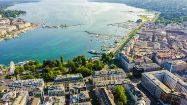 Cenevre, İsviçre. Şehrin merkez kısmının üzerinde uçuş. Geneva Gölü, Hava Görüntüsü  