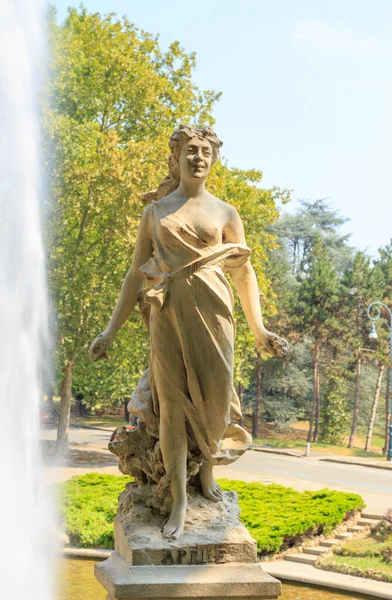 Torino, İtalya. Heykel - Nisan. 