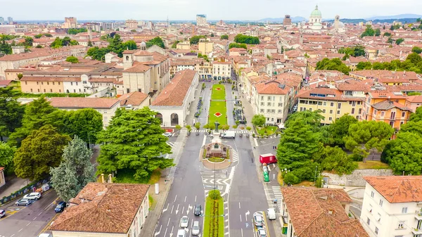 Brescia Italia Plaza Arnaldo Vuelo Sobre Ciudad Clima Nublado Vista — Foto de Stock