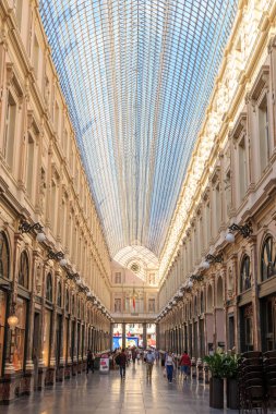 Brüksel, Belçika - 3 Temmuz 2019: St. Hubert Kraliyet Galerileri