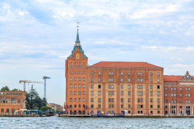 Venedik, İtalya - 17 Temmuz 2019: Hilton Molino Stucky Venice (G.Stucky Binası)