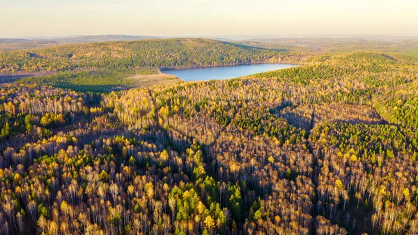 Ekaterimburgo Rusia Lago Peschanoye Sandy Rectangular Forma Rodeada Bosque Otoño —  Fotos de Stock