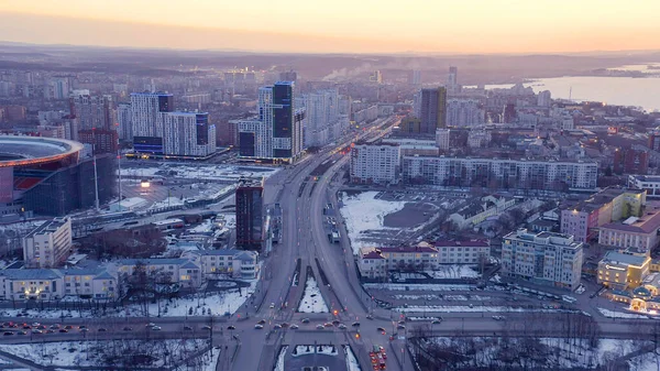 Jekaterinburg Russland März 2020 Stadtzentrum Gegenlicht Nach Sonnenuntergang Die Hauptstraße — Stockfoto