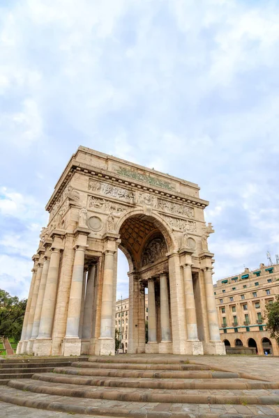 Italy, Genoa. Arch of Victory. Text in EN: GENOA. THE SONS DEAD FOR THE HOMELAND FIGHTING ON THE GROUND AT SEA IN CIEO TO THE GLORY OF THE CENTURIES. SVPERBA CONSECRATED. MCMXV-MCMXVIII