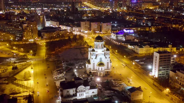 Ekaterinburg Rusland Tempel Het Bloed Nachtstad Het Vroege Voorjaar Luchtfoto — Stockfoto