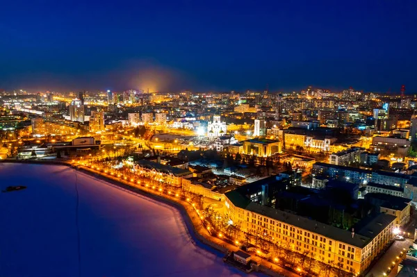 Ekaterimburgo Rusia Templo Sangre Ciudad Nocturna Principios Primavera Vista Aérea —  Fotos de Stock