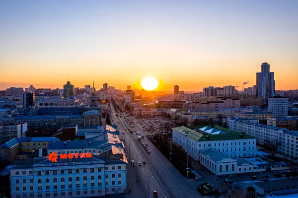 Yekaterinburg Rusya Mart 2020 Günbatımında Şehrin Havadan Görünüşü Ana Meydan — Stok fotoğraf