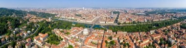 Torino, İtalya. Şehrin hava manzaralı panoraması. Katolik Kilisesi Gran Madre Di Dio, Piazza Vittorio Veneto