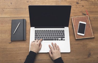 duyarlı tasarım ev ofis mockup