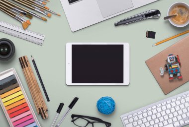 Duyarlı tasarım kahraman başlığı mockup