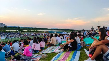 Nagaoka, Niigata Bölgesi, Japonya - Ağustos 02, 2017: Nagaoka Festivali ve Büyük Havai fişek Festivali