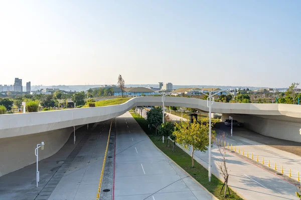 Taichung City, Taiwan - FEB 17, 2020 : Street view of Shuinan Economic and Trade Area in blue sky sunny day. Former Shuinan Airport, lot of green space in here. Xitun District, Taichung City, Taiwan — Stock Photo, Image