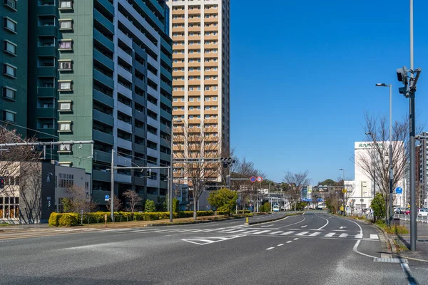 Kumamoto-Präfektur, Japan - 01. Januar 2020: Stadtbild der Stadt Kumamoto am sonnigen Morgen — Stockfoto