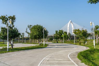 Taichung City, Tayvan - APR 10, 2027: Konan Ai-Qin Köprüsü, Taichung City, Central Tayvan Bilim Parkı