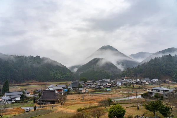 Vista Las Montañas Escena Rural Tiempo Brumoso Paisaje Campestre Japonés —  Fotos de Stock