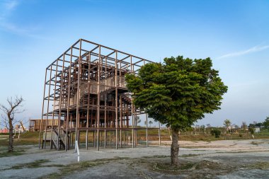 Taichung City, Tayvan - 13 Mayıs 2020: Günbatımında Taichung Central Park, renkli gökyüzü geçmişi. Xitun Bölgesi, Shuinan Ekonomi ve Ticaret Bölgesi. Eski Shuinan Havaalanı