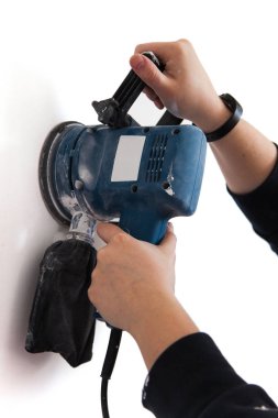 електричний Сандер на білому тлі