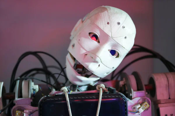 Голова сломанного робота Лицензионные Стоковые Фото