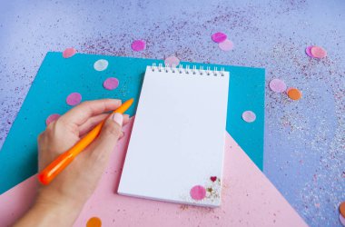 beyaz izole giftbox.