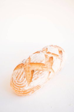 Taze kesilmiş ekmek..