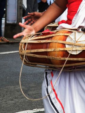 Geleneksel sri Lankalı davulcular