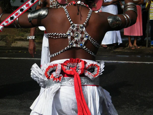 スリランカの行列 キャンディ踊り カントリーの Ves ダンス — ストック写真