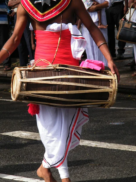 Traditionella Lankesiska Trummisar Stockfoto