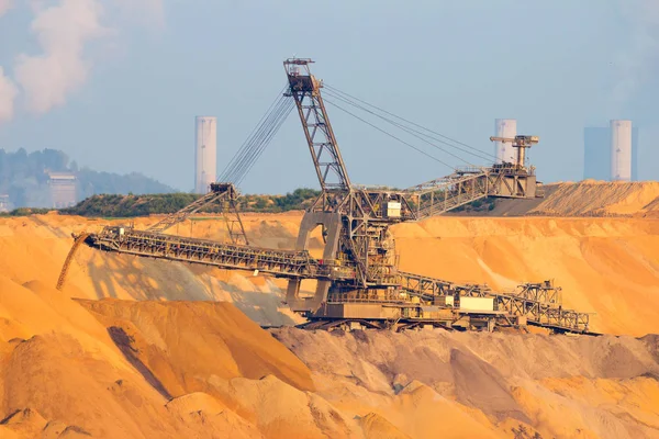 Dagbrott gruvdrift maskiner — Stockfoto