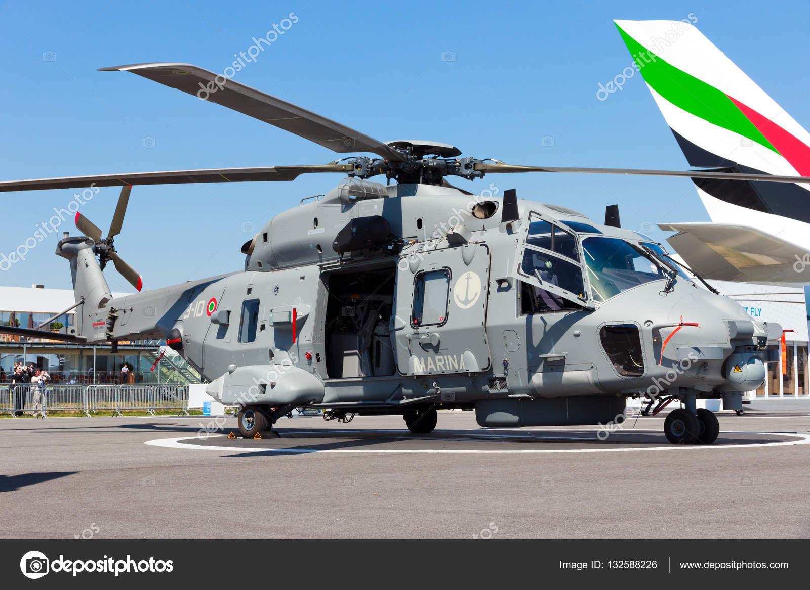 Helic ptero NH90 De La Marina Italiana Foto Editorial De Stock Foto 