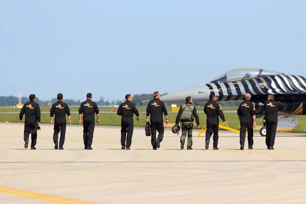 Türkische demo f-16 — Stockfoto