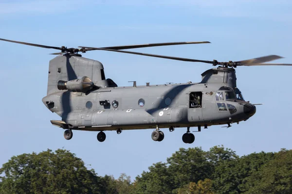 Helicóptero de transporte militar —  Fotos de Stock