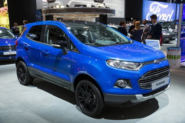 Azul Ford EcoSport coche SUV compacto — Foto de Stock