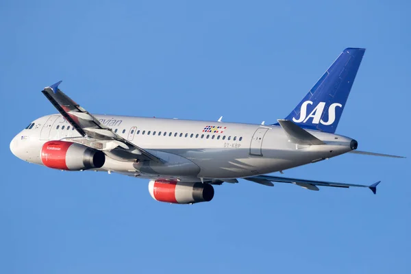 Airbus A319 from SAS Scandinavian Airlines — Stock Photo, Image