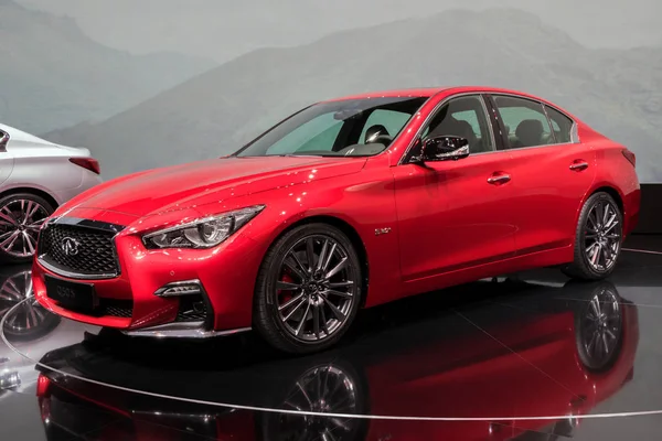 Nuevo coche Infiniti Q50 2018 —  Fotos de Stock