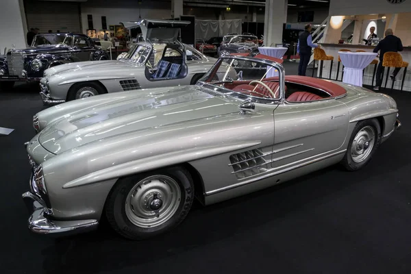 Mercedes Benz 300 SL Roadster W198 — стоковое фото