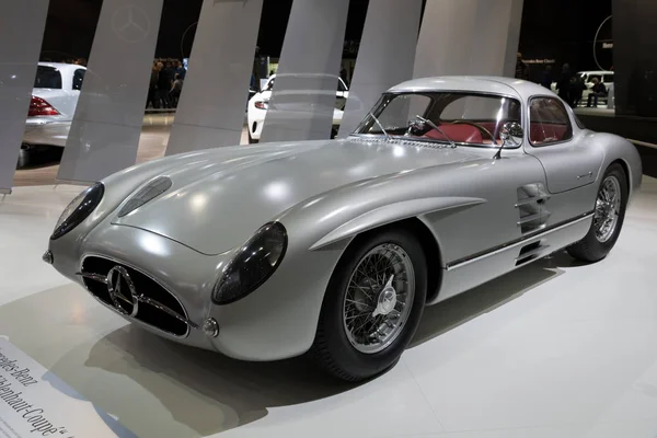 Mercedes Benz 300 SLR W196S Uhlenhaut Coupe coche de época — Foto de Stock