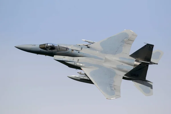 F15 战斗机飞行 — 图库照片