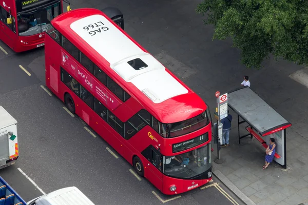 Rode dubbeldekker bus Londen — Stockfoto