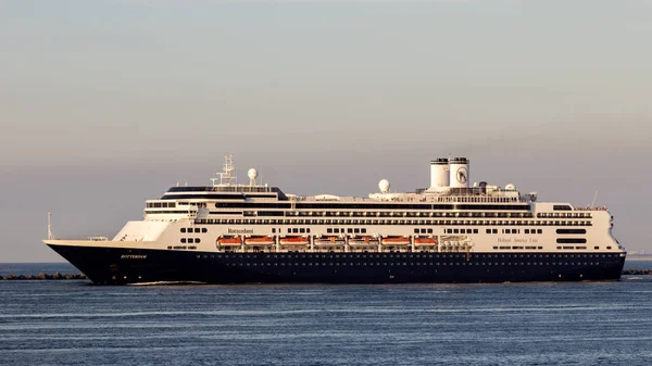 Kreuzfahrtschiff ms rotterdam — Stockfoto