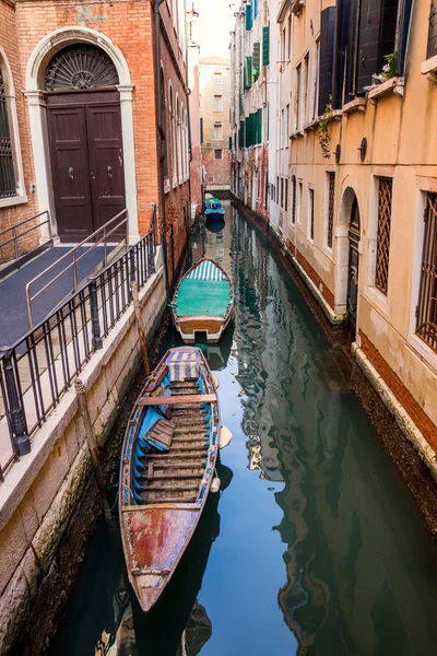 Canal góndola Venecia —  Fotos de Stock
