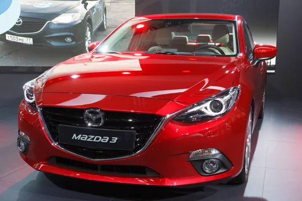 Mazda3 rotes Auto — Stockfoto