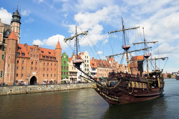 Gdańsk rejs łódź Polska — Zdjęcie stockowe