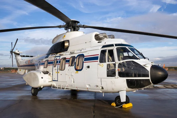 VIP-вертолет Eurocopter Cougar — стоковое фото