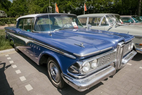 1957 Edsel Ranger rocznika samochodu — Zdjęcie stockowe