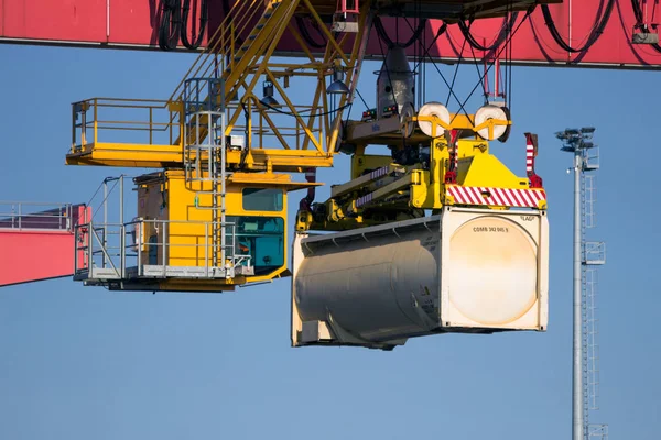 Harbor gantry crane — Stock Photo, Image